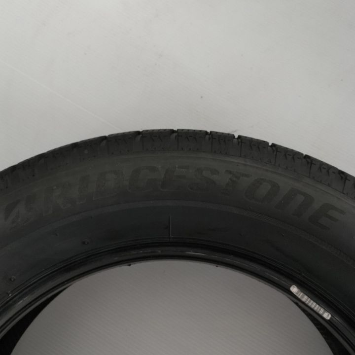 0 T 25009 スタッドレスタイヤ ブリヂストン BLIZZAK VRX 2 225 60 R 17 4本セット