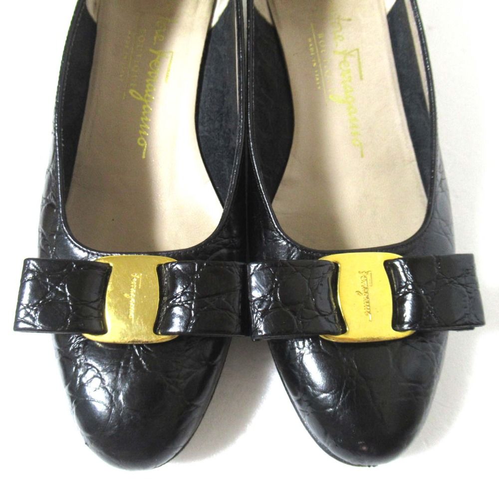 Salvatore Ferragamo サルヴァトーレフェラガモ クロコ型押し ヴァラリボン パンプス サイズ5.5C 約23cm ブラック ゴールド金具 レディース 古着