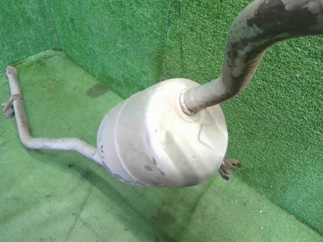 DBA-KGC35 リアマフラー