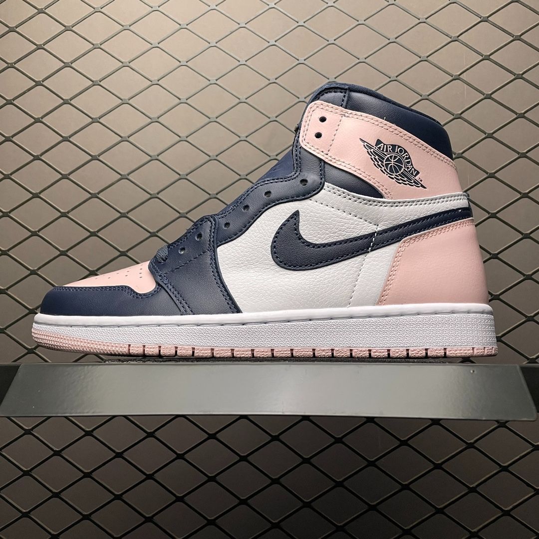 Nike WMNS Air Jordan 1 High OG SE 