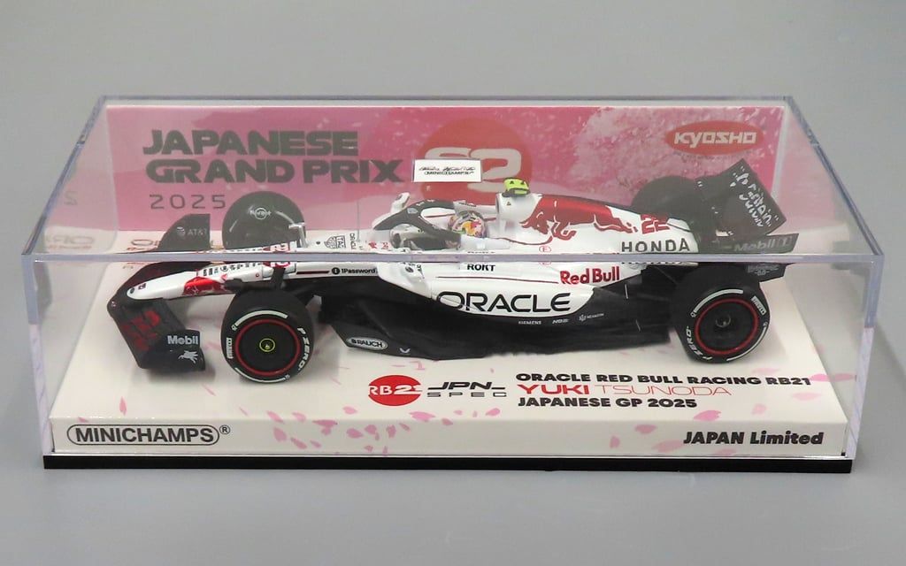 ミニカー 1|43 オラクル レッド ブル レーシング RB 21 角田裕毅 日本GP 2025