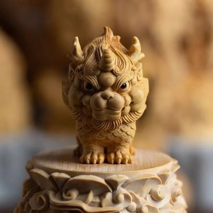 中国手彫り龍と麒麟の高級玉装飾品