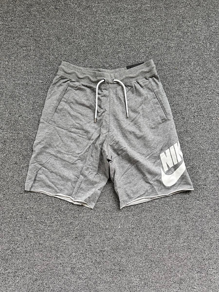 【雷市場（ポンジャン）商品韓国直送】Nike(ナイキ） スウェット ショートパンツ L