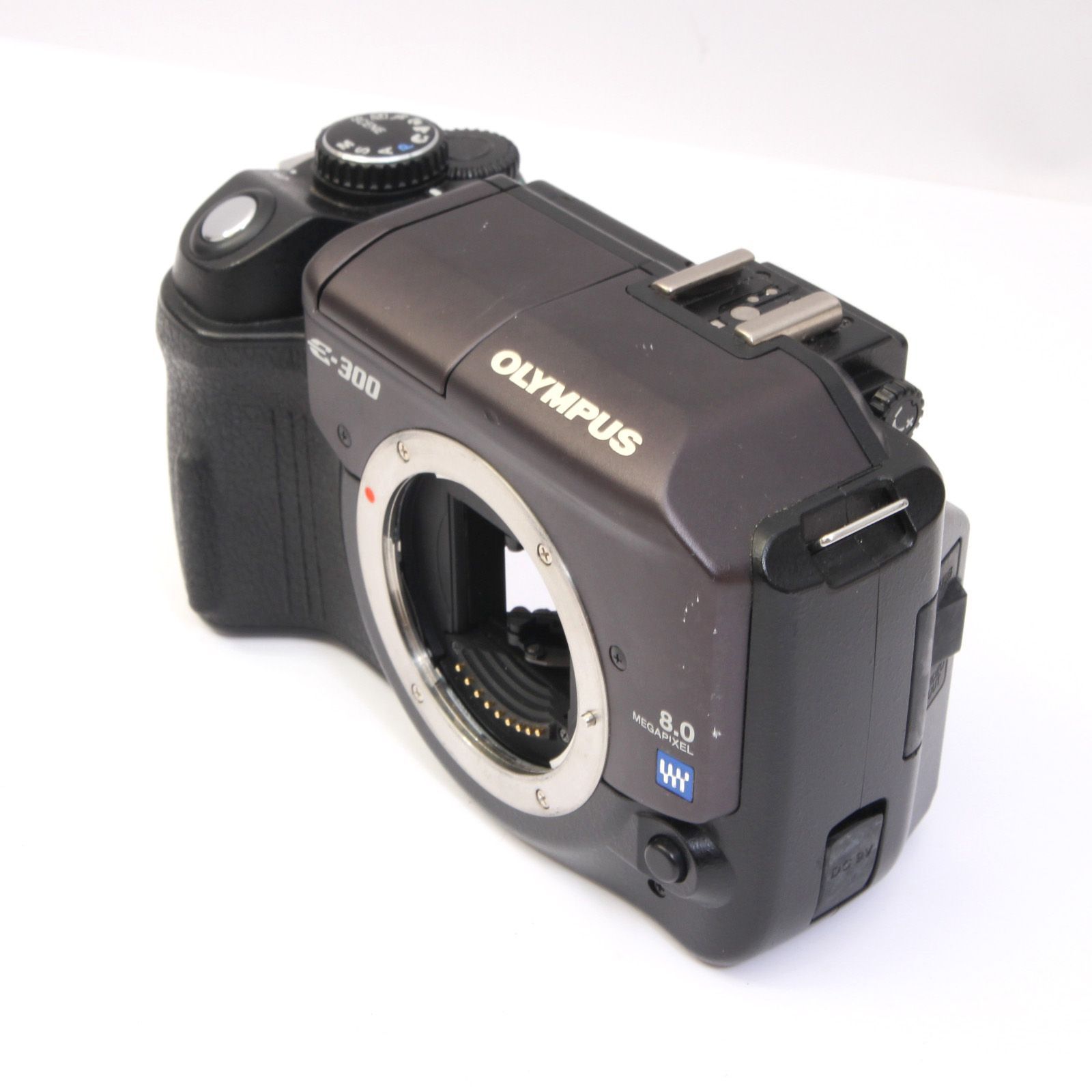 ジャンク】OLYMPUS オリンパス E-300 デジタル一眼レフカメラ ジャンク】OLYMPUS オリンパス E-300 デジタル一眼レフカメラ