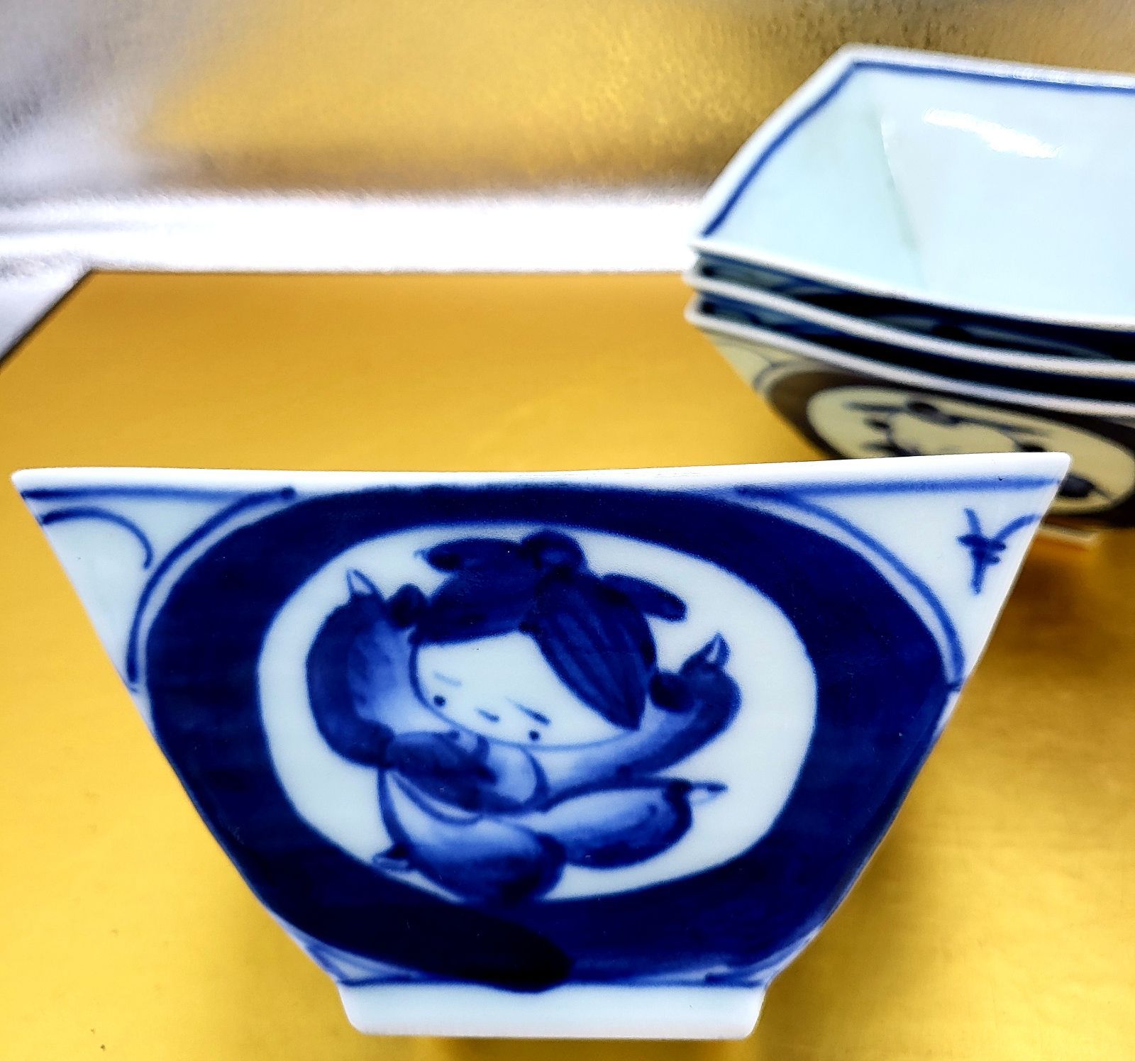 深川製磁 かぶと唐草 角小鉢 5客 ブルーワイナリー ペア角小鉢 | 有田焼