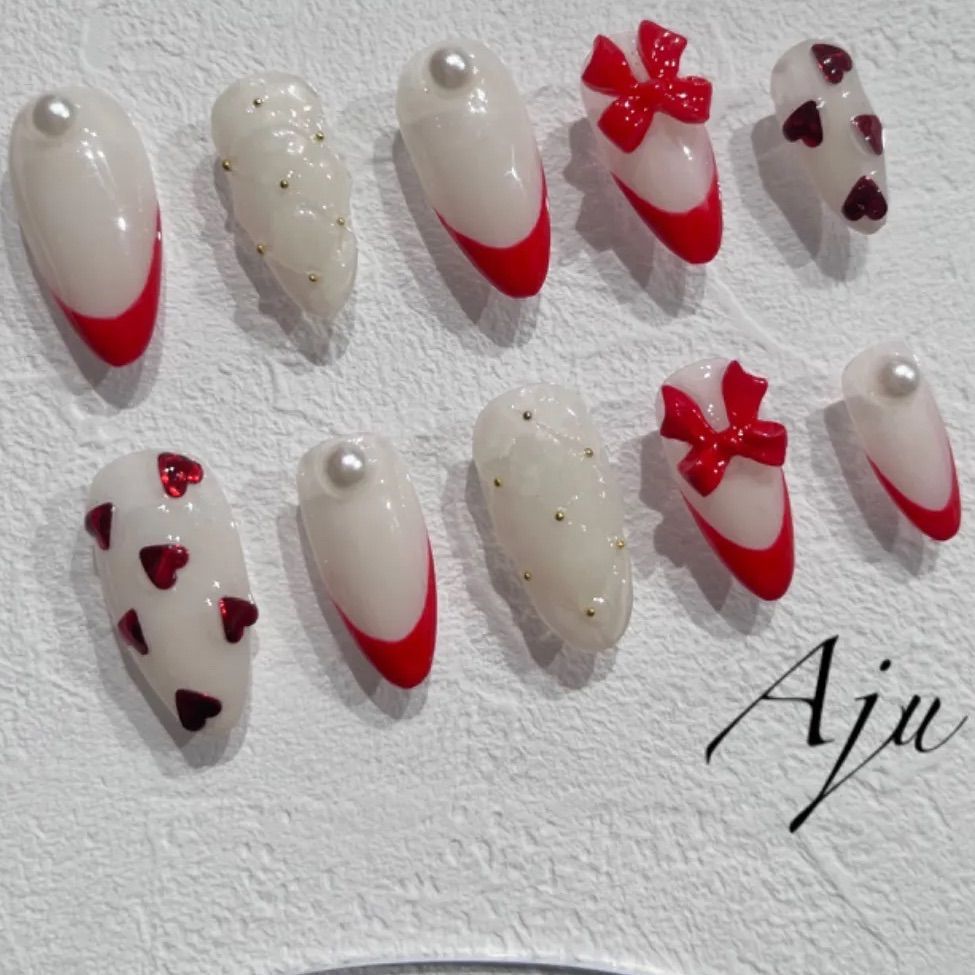 29))韓国風 フレンチガーリー クリスマスネイル ハートネイル ネイル
