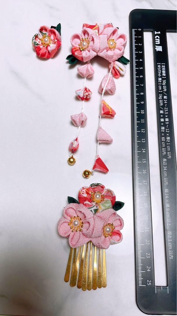 匿名配送️つまみ細工髪飾り　七五三753 初節句ひな祭り　袴浴衣着物　うさぎ　桜 匿名配送❣️つまみ細工髪飾り七五三753 初節句卒業式袴振袖浴衣うさぎ桜