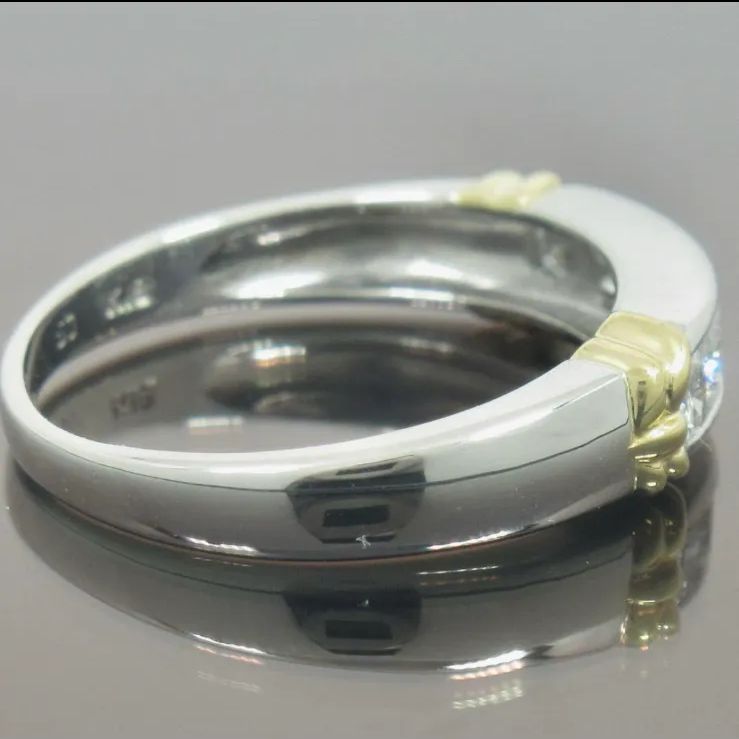 ダイヤ リング Pt900/K18 コンビ ダイヤモンド 5石 指輪 - メルカリ