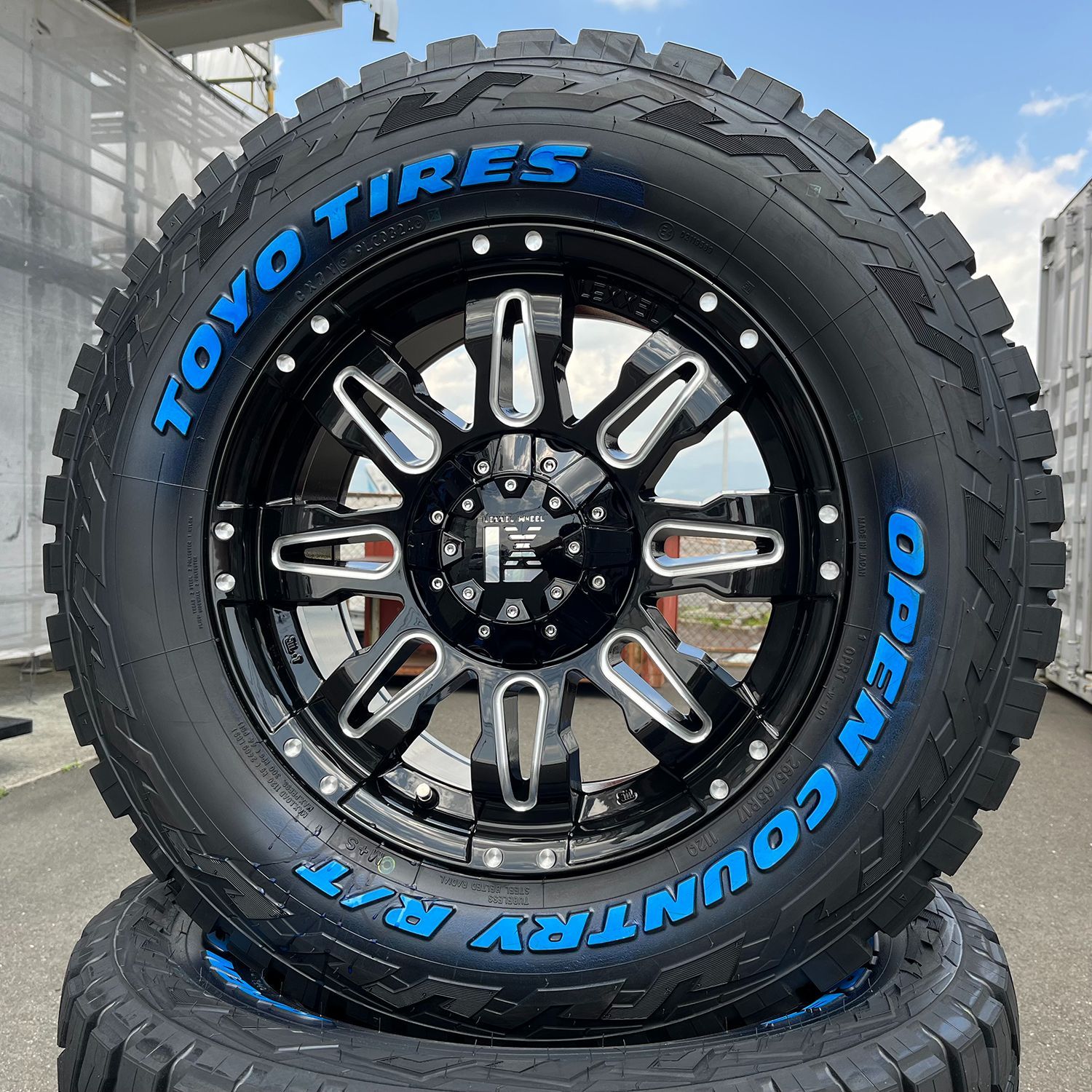 TOYO TIRES 265/70R17 サマータイヤホイールセット ラングラー JL JK (TOYO OPENCOUNTRY AT3 & NITROPOWER M27 GRENADE 5穴 127)