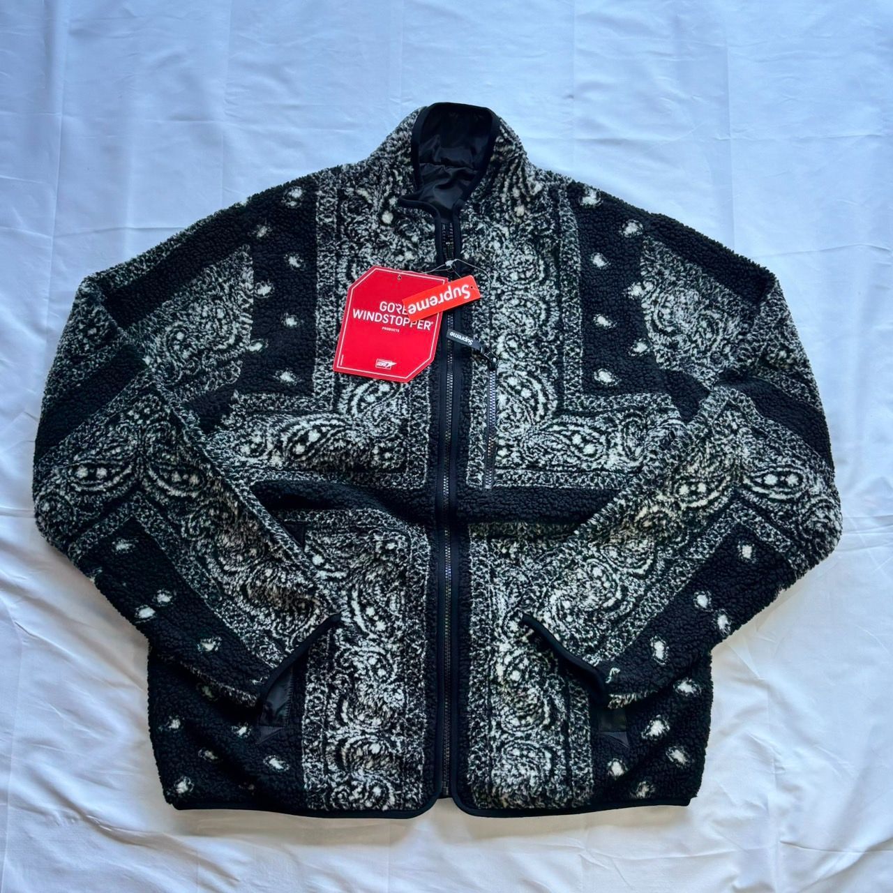19aw Supreme Reversible Bandana Fleece Jacket Black L Size Supreme