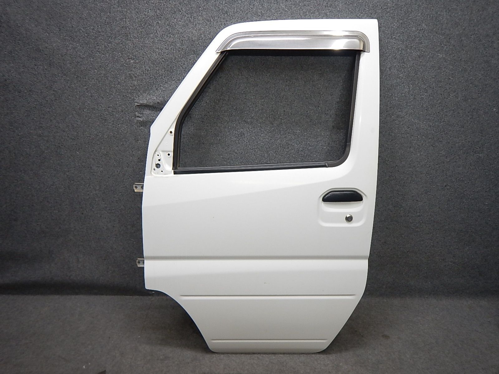 三菱 ミニキャブ トラック U61T U62T 左ドア 助手席ドア MR592019 白 カルガリーホワイト W74 101956