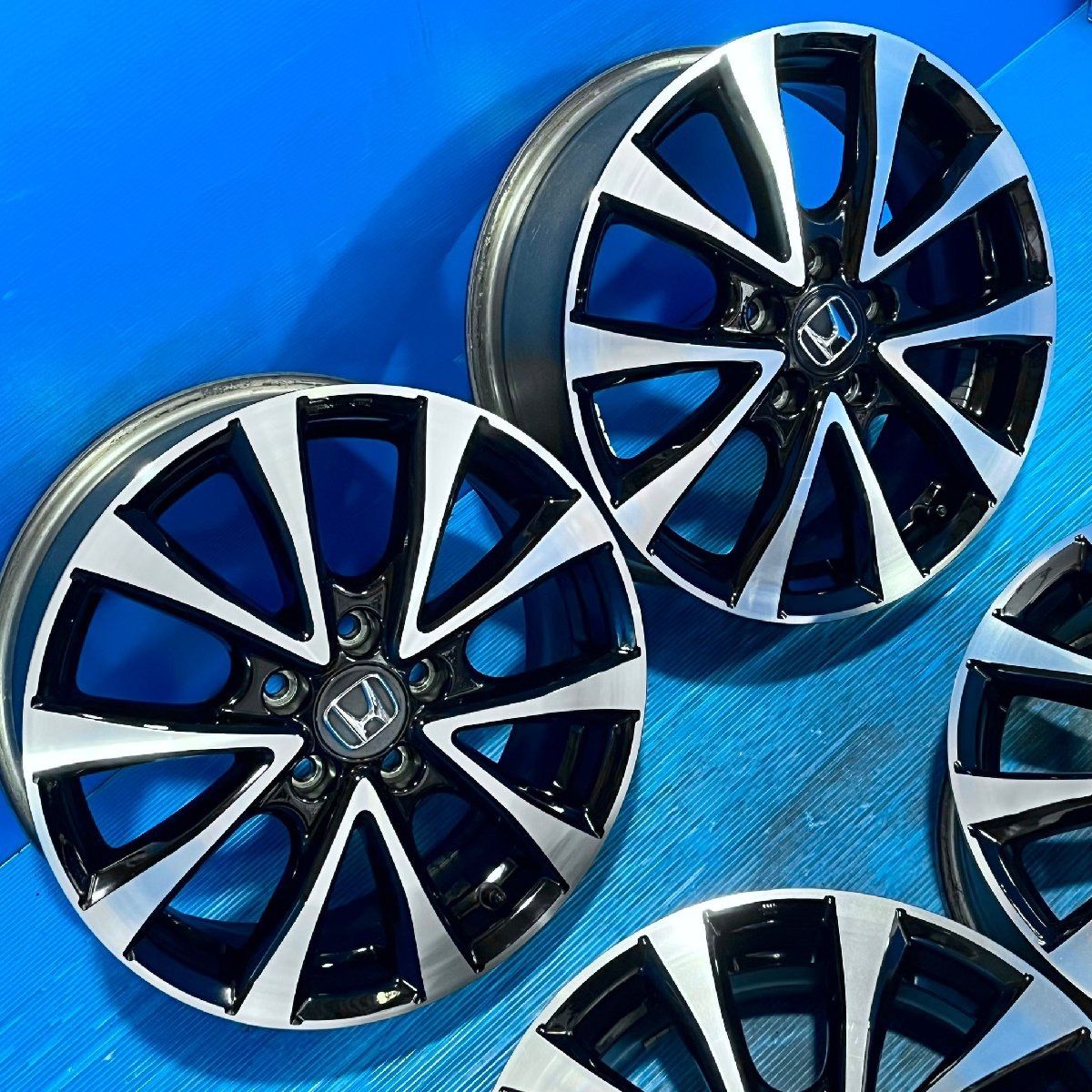 美品】ホンダ ステップワゴン スパーダ RK5 後期 純正 17インチ