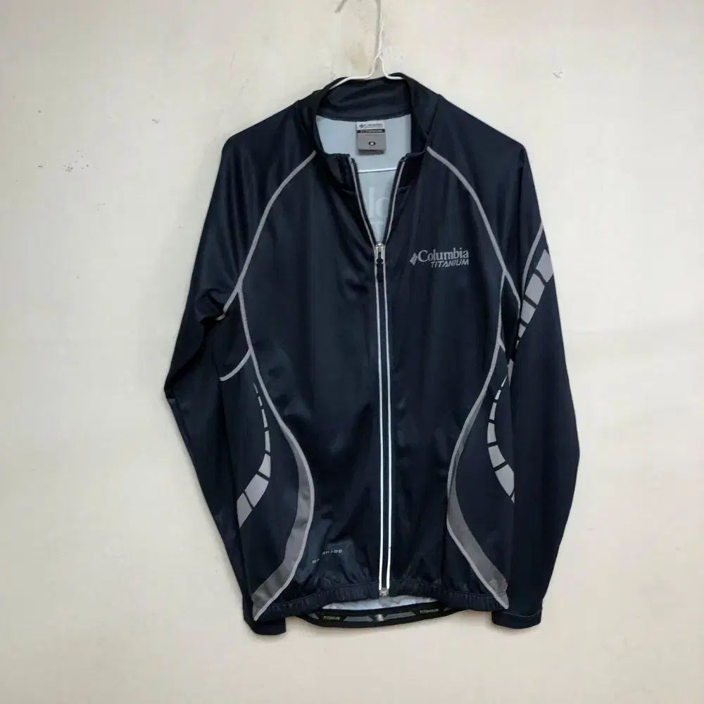 ミナペルホネン/pomppiaポンピアブルー/ラウンドボストンブラック本革