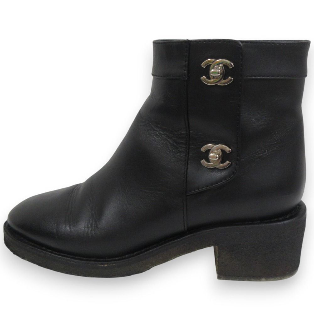 美品✨ CHANEL ターンロック ココマーク レザー ショートブーツ 美品 CHANEL シャネル ココマーク ターンロック レザー ショートブーツ