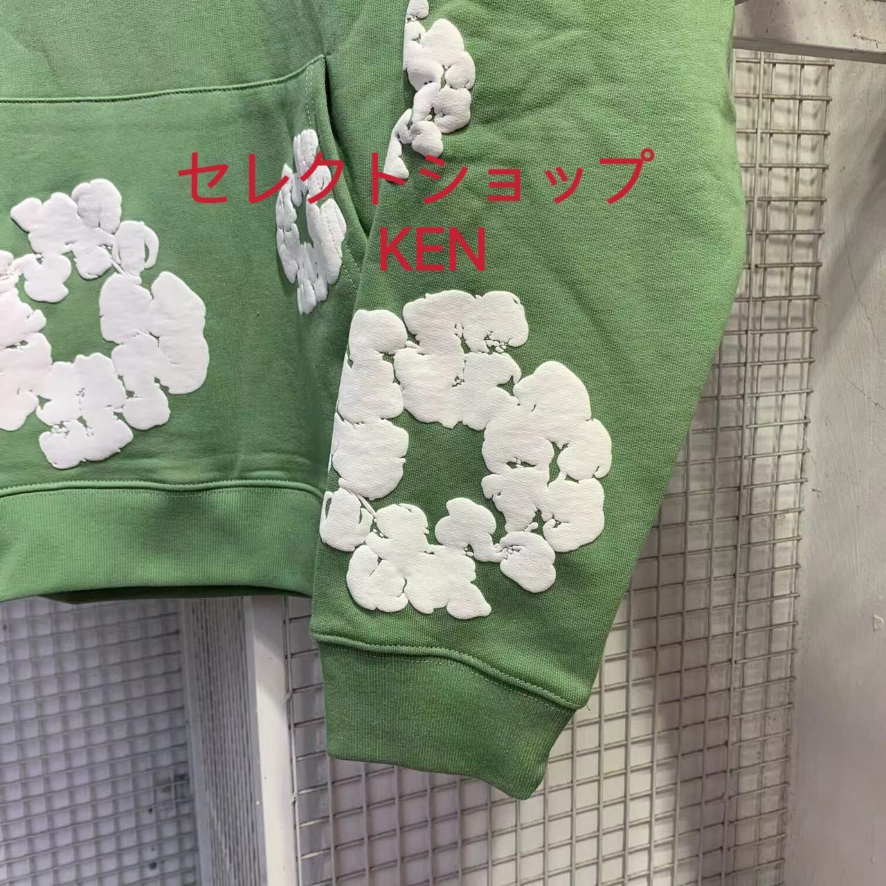 パーティを彩るご馳走や 早い者勝ち！☆Denim Tearsデニムティアーズ☆花柄プリント トップス