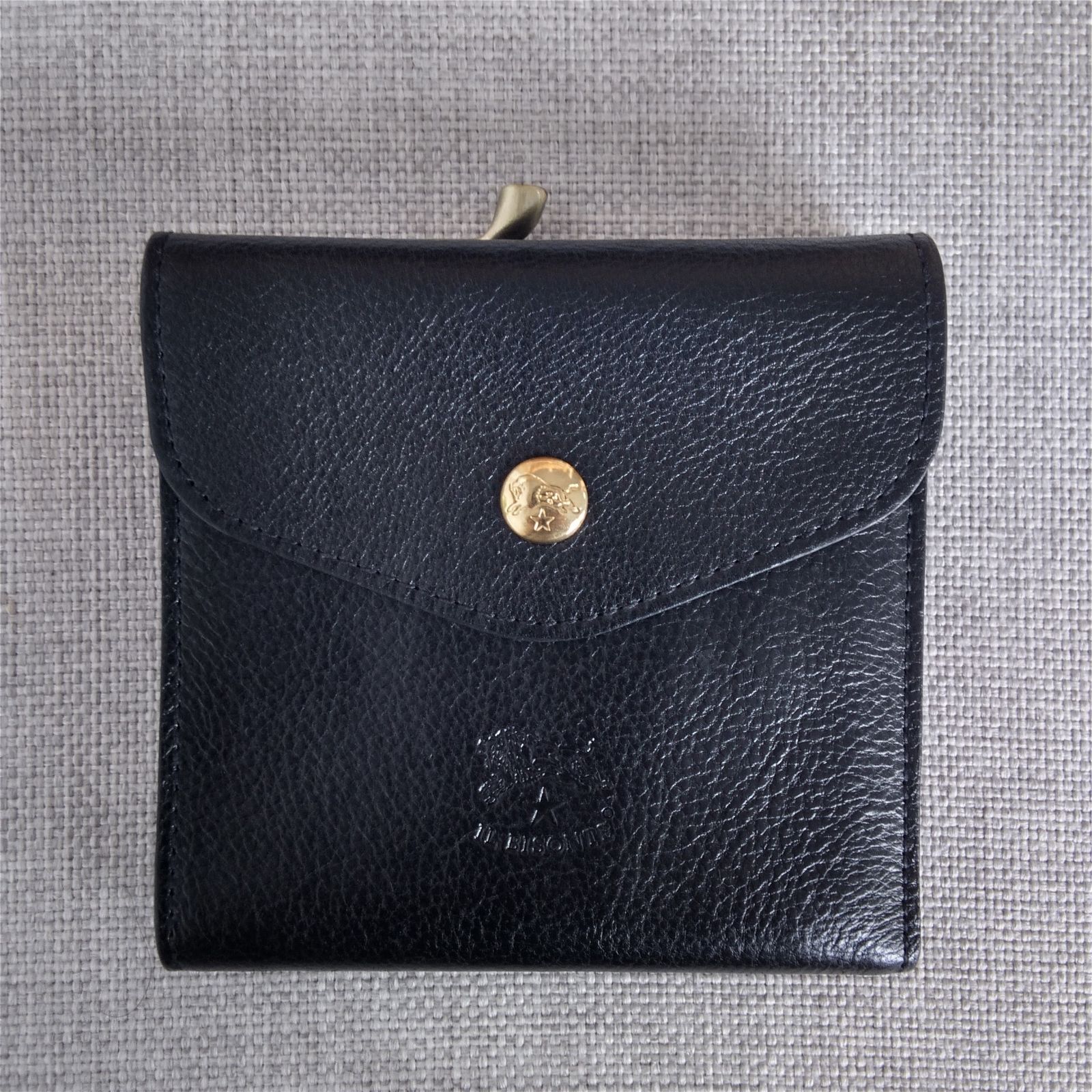 イルビゾンテ IL BISONTE 2つ折り がま口財布 c0423 ブラック- イルビゾンテ IL BISONTE 2つ折り がま口財布 c0423 ブラック-