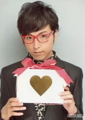 中古】生写真(男性) 蒼井翔太/バストアップ・衣装黒・両手箱