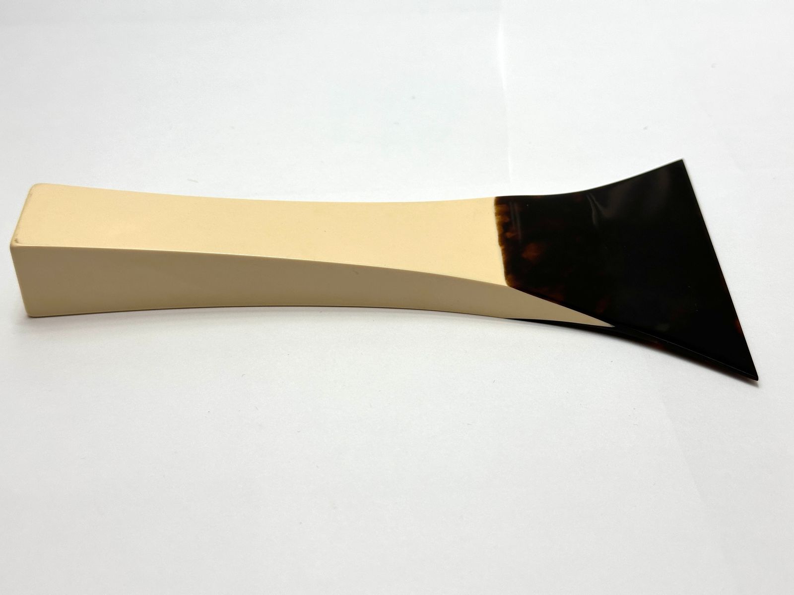 津軽三味線　本鼈甲撥　美品 津軽三味線 高音質人工皮張り 津軽鼈甲撥付き
