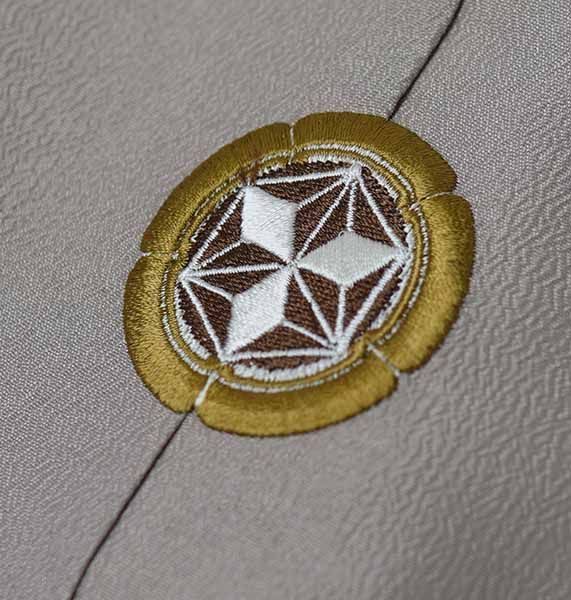 羽織袴セット 男の子 10歳 金刺繍紋入り 13歳 ジュニア用 男児 刺繍紋入り 十三歳用 小町 袴が選べる羽織袴セット 菱、金 「黒・白 「白 エンジ 袴が選べる羽織袴