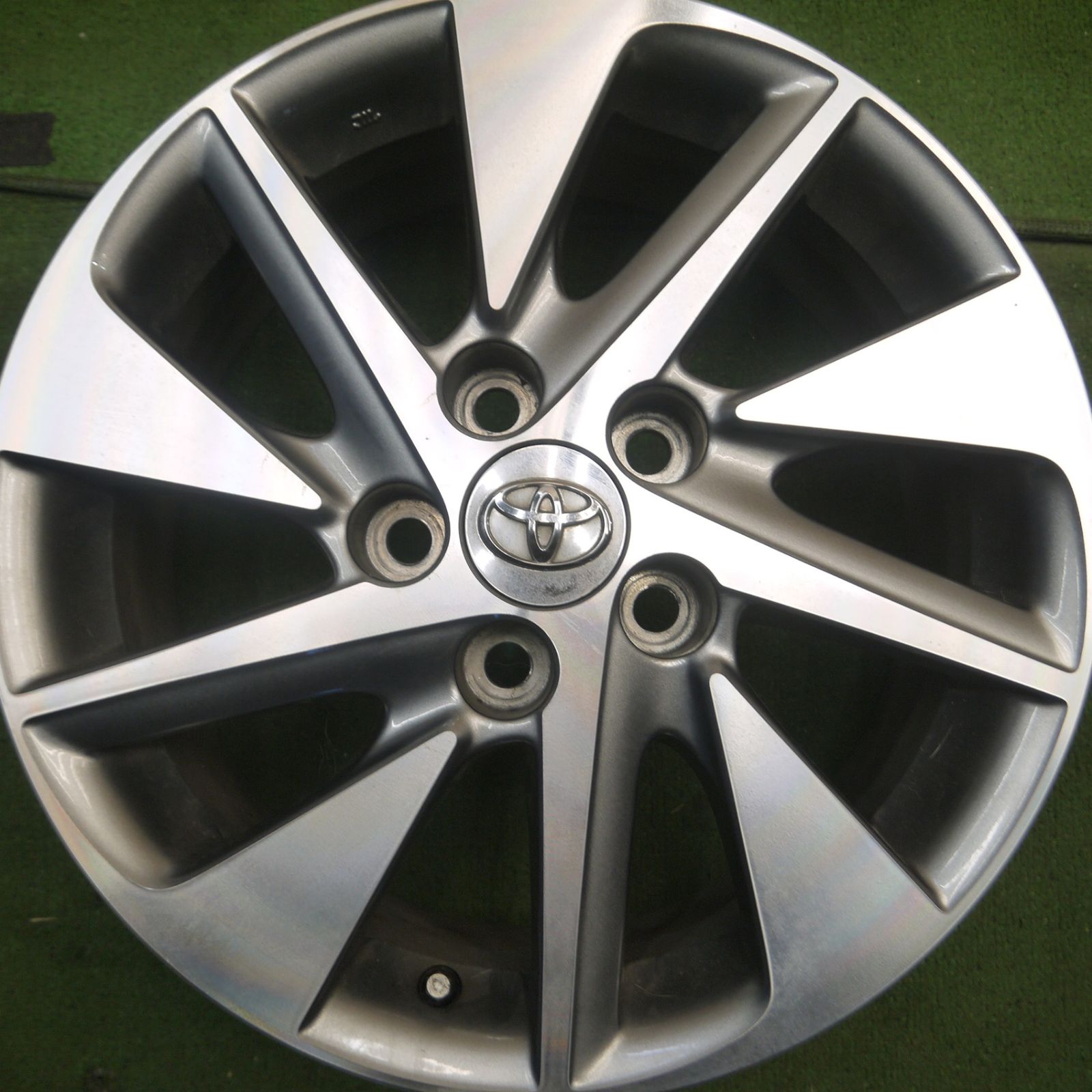 送料無料* 4本価格☆トヨタ 20系 アルファード ハイブリッド 純正