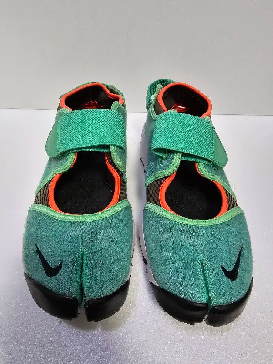 【雷市場（ポンジャン）商品韓国直送】NIKE(ナイキ) エアリフト 280 マニュファクチャリングショップ ぜひ見に来てください ＾＾