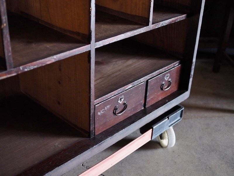 品質保証で、高速配送！ １０升の古い飾り棚 明治時代 古録展 送料無料 品番S10630