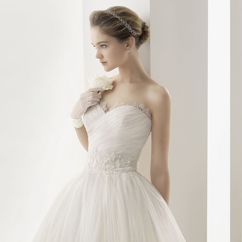 ウエディングドレス ミドル丈