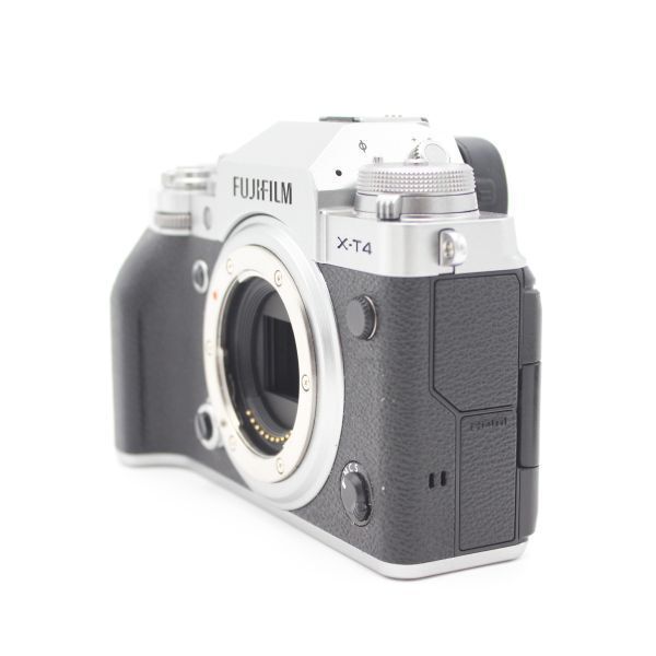  ショット数5475回 富士フイルム ミラーレス一眼カメラ X T 4ボディ シルバー 4 S ♯79014 ミラーレス一眼 デジタルカメラ