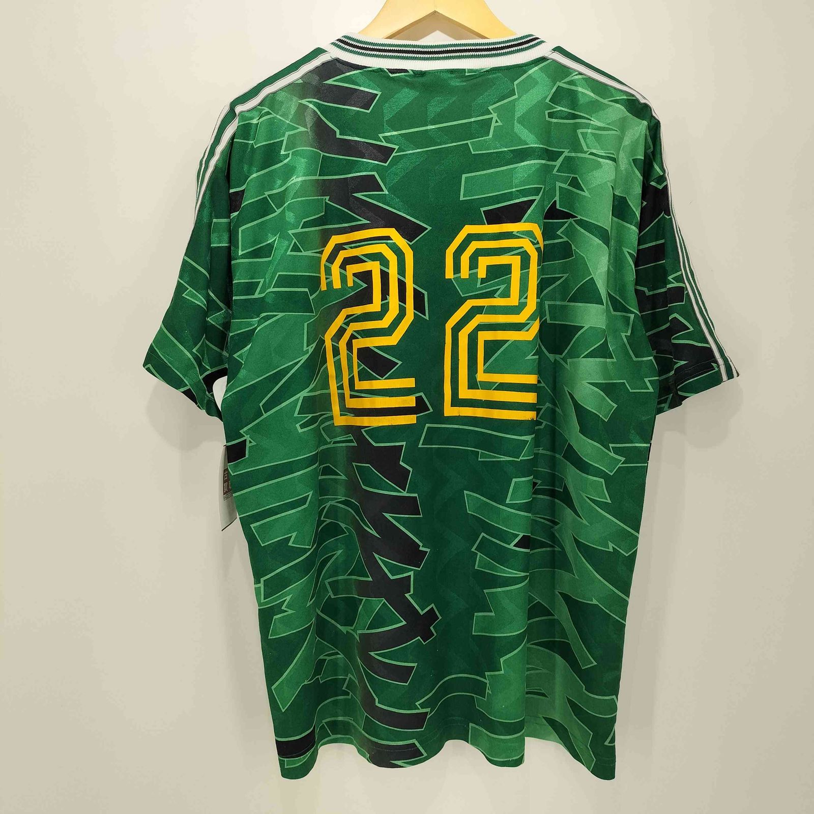アディダスオリジナルス adidas Originals 80-90s 万国旗タグ