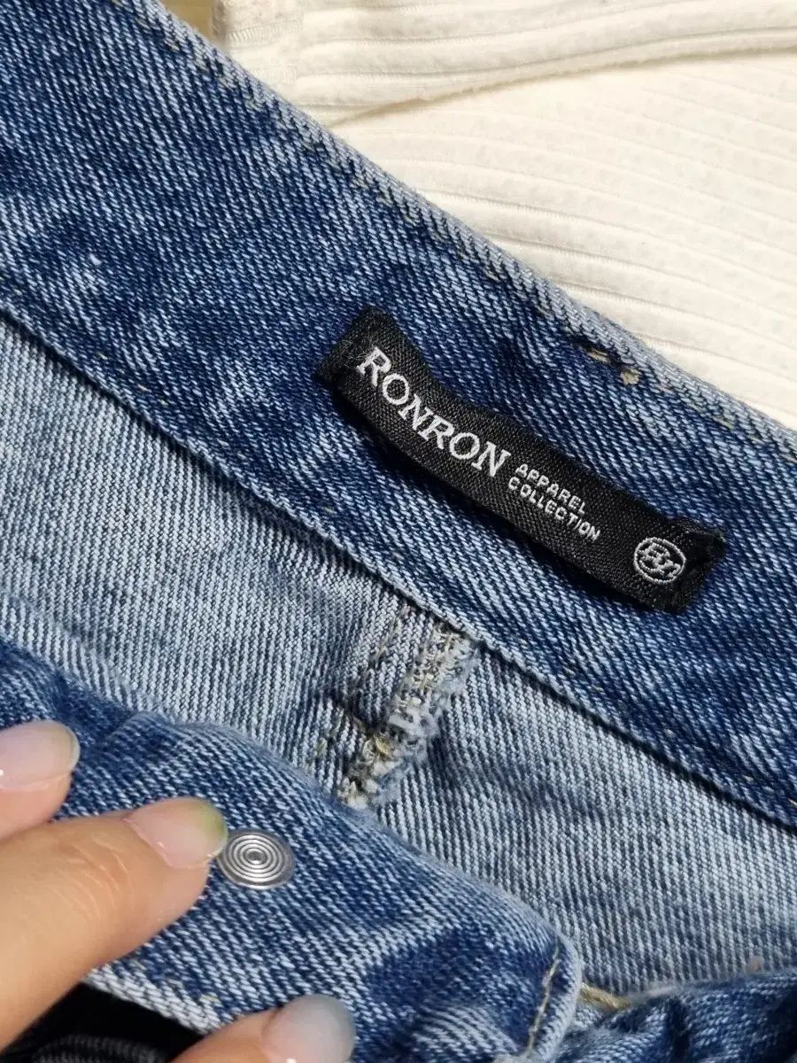 론론 フローラル