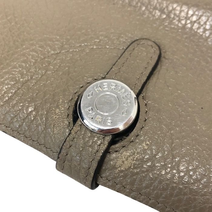 HERMES エルメス ドゴンGM 長財布 レザー グレー □J刻印【中古】 ユニセックス HERMES エルメス ドゴンGM 長財布 レザー グレー □J刻印【中古】 ユニ