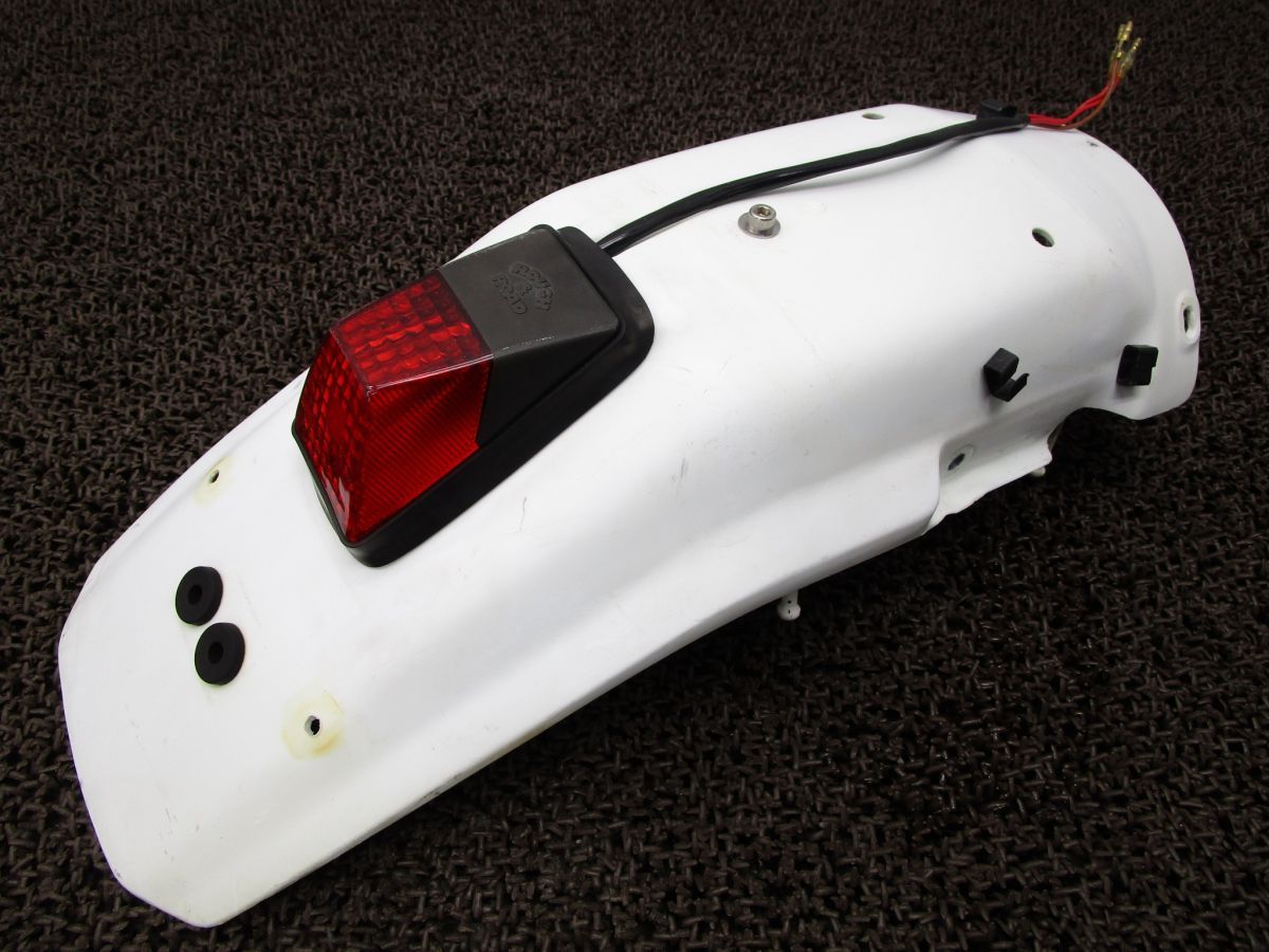 新品未使用品‼️ホンダ XLR250 テールランプ MD22 XLR250バハ リアフェンダー ラフ＆ロード製 テールランプ □p825