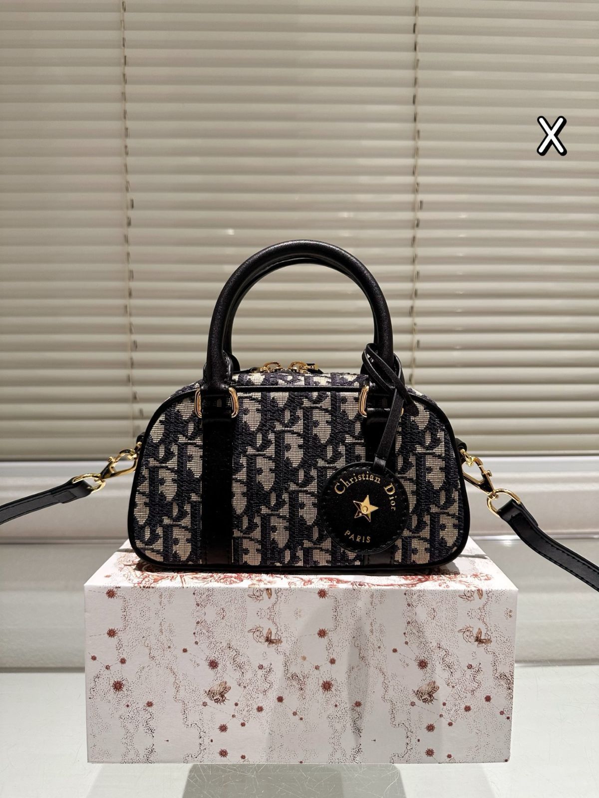 国内完売品♪ D-Vibe East-West Nano バッグ DIOR | D-Vibe East-West Nano バッグ ディオール オブリーク