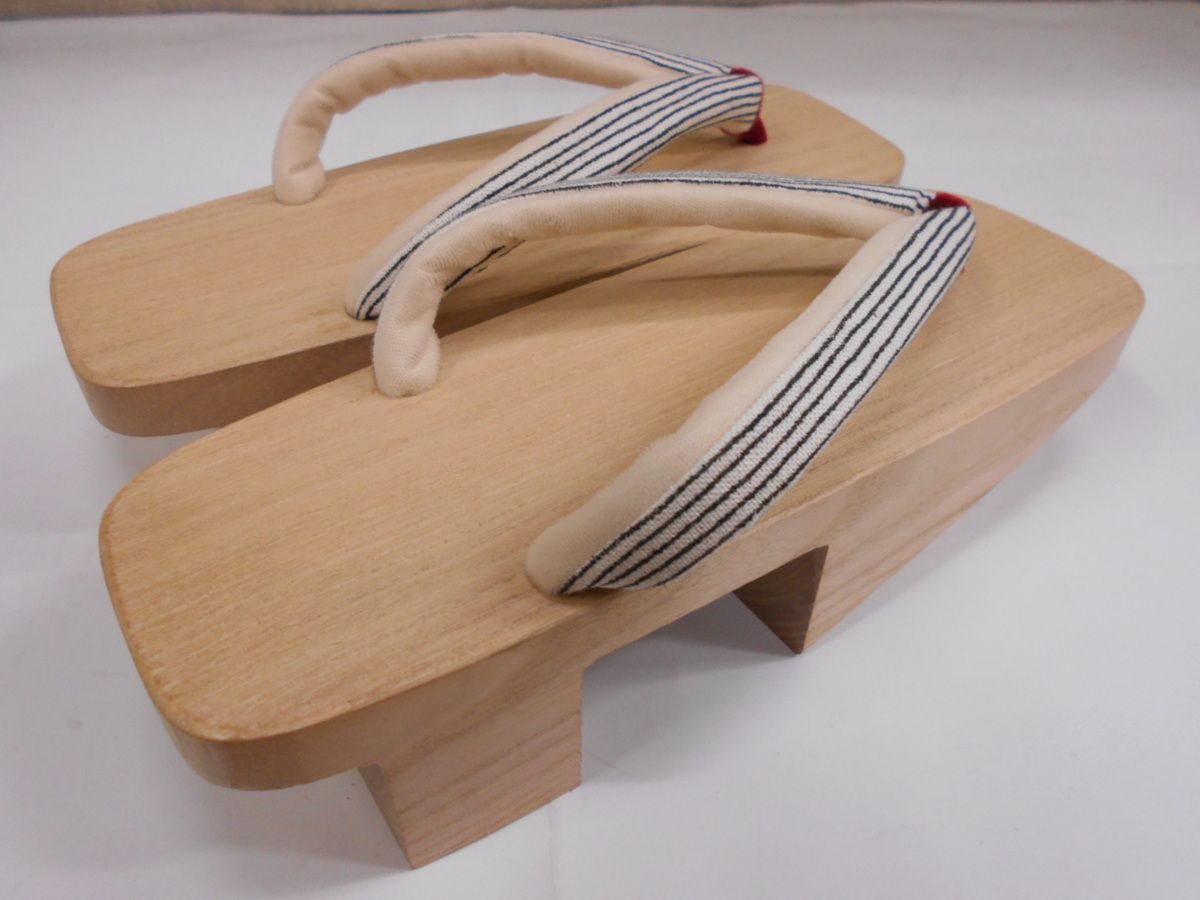 雪下草 桐下駄 天一 千両 神戸 のめり 白縞柄 本天裏鼻緒 Lサイズ 23.5-25.5cmオリジナル