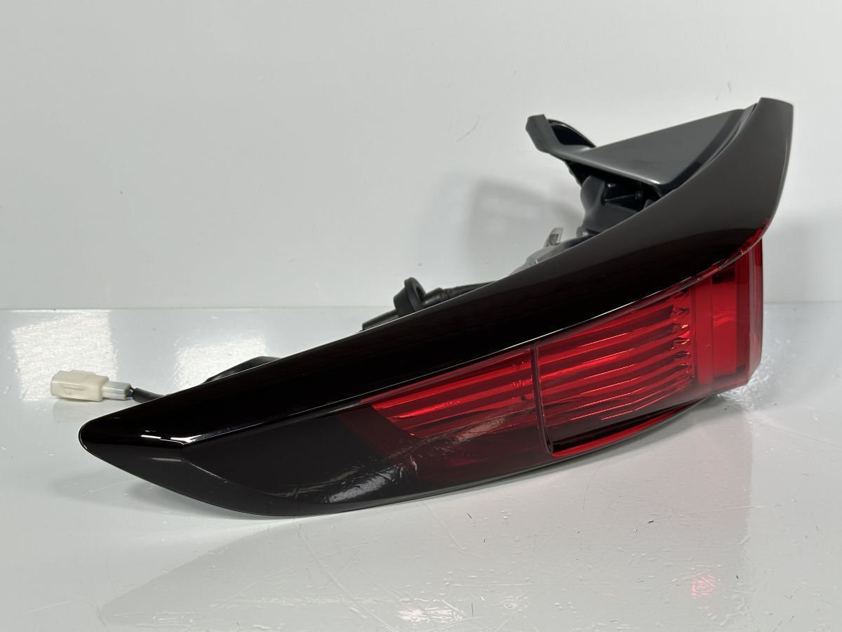 破損キズなし CX-30 DMEP DM8P 純正 左テールランプAssy テールライト LH LED DFR5-51-160C DFR5-51160 RDM924-03 B 管理29444