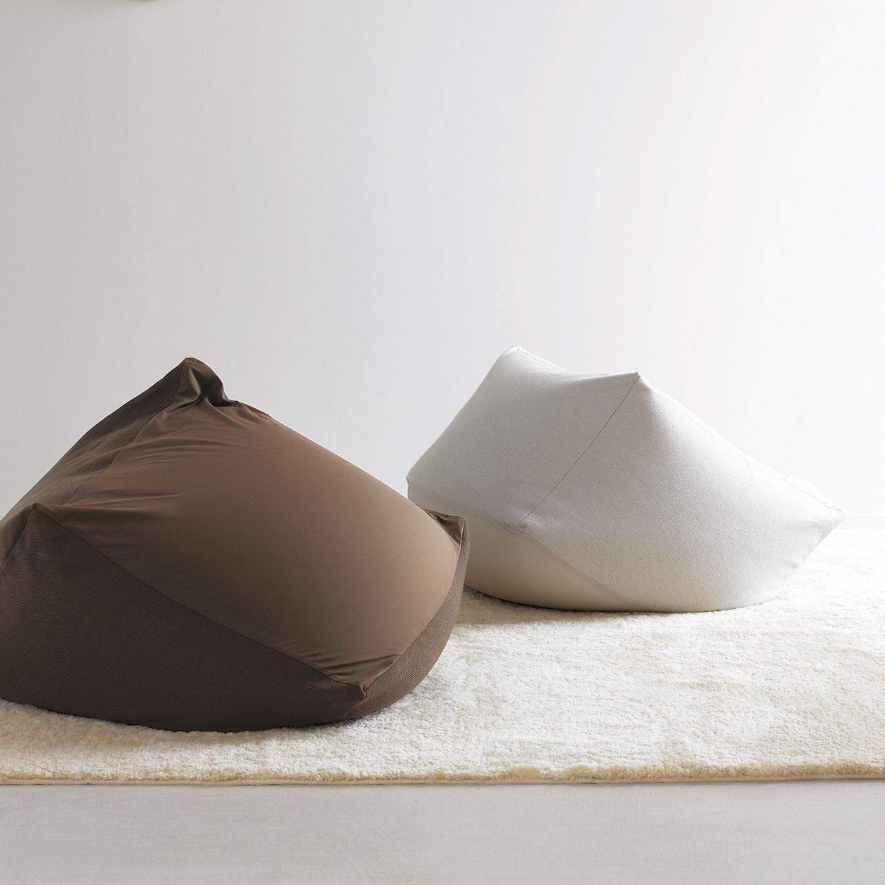 幅65×奥行65×高さ43cm 体にフィットするソファー