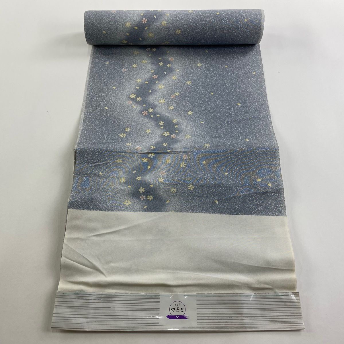 反物 秀品 小紋 やまと 桜 花びら 灰色 正絹