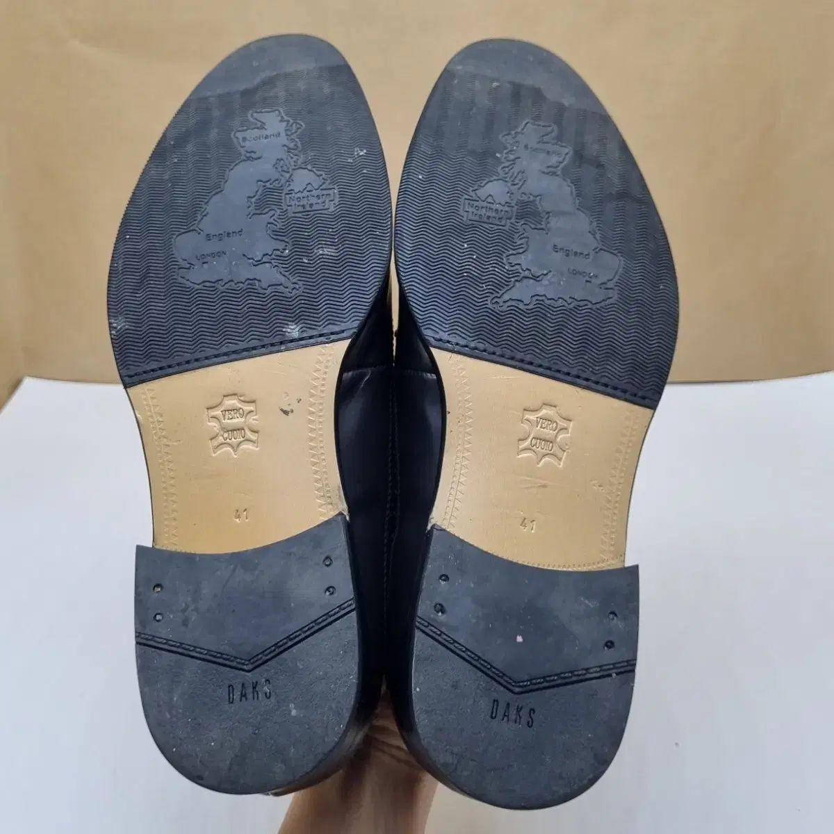 ウイングチップ メンズシューズ