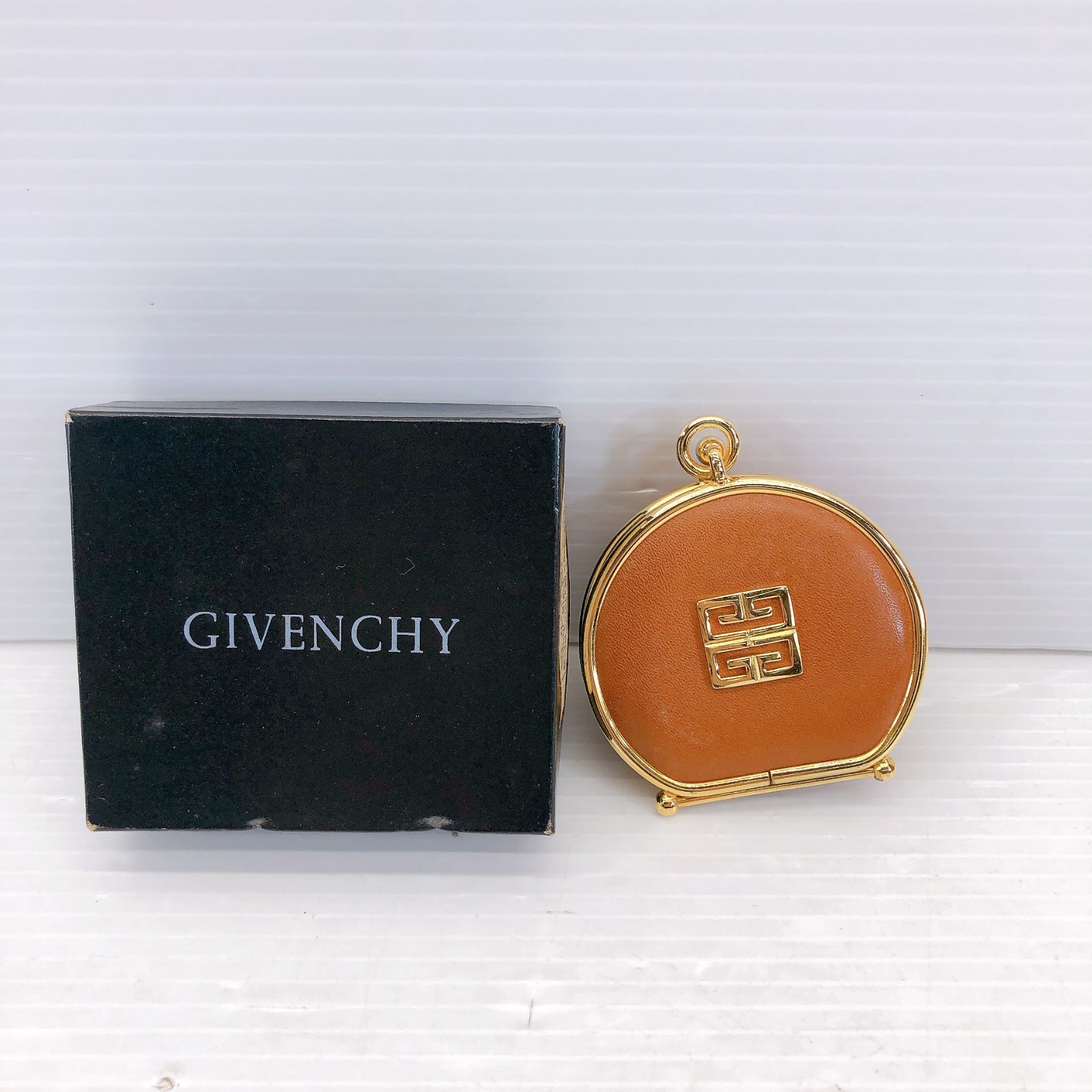 GIVENCHY バンビ コインケース 美品 美品】GIVENCHY 小銭入れ コインケース - メルカリ