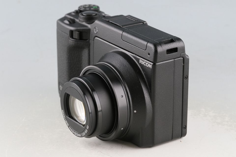 Ricoh GXR Digital Camera P10 Kit With Box 60878L6