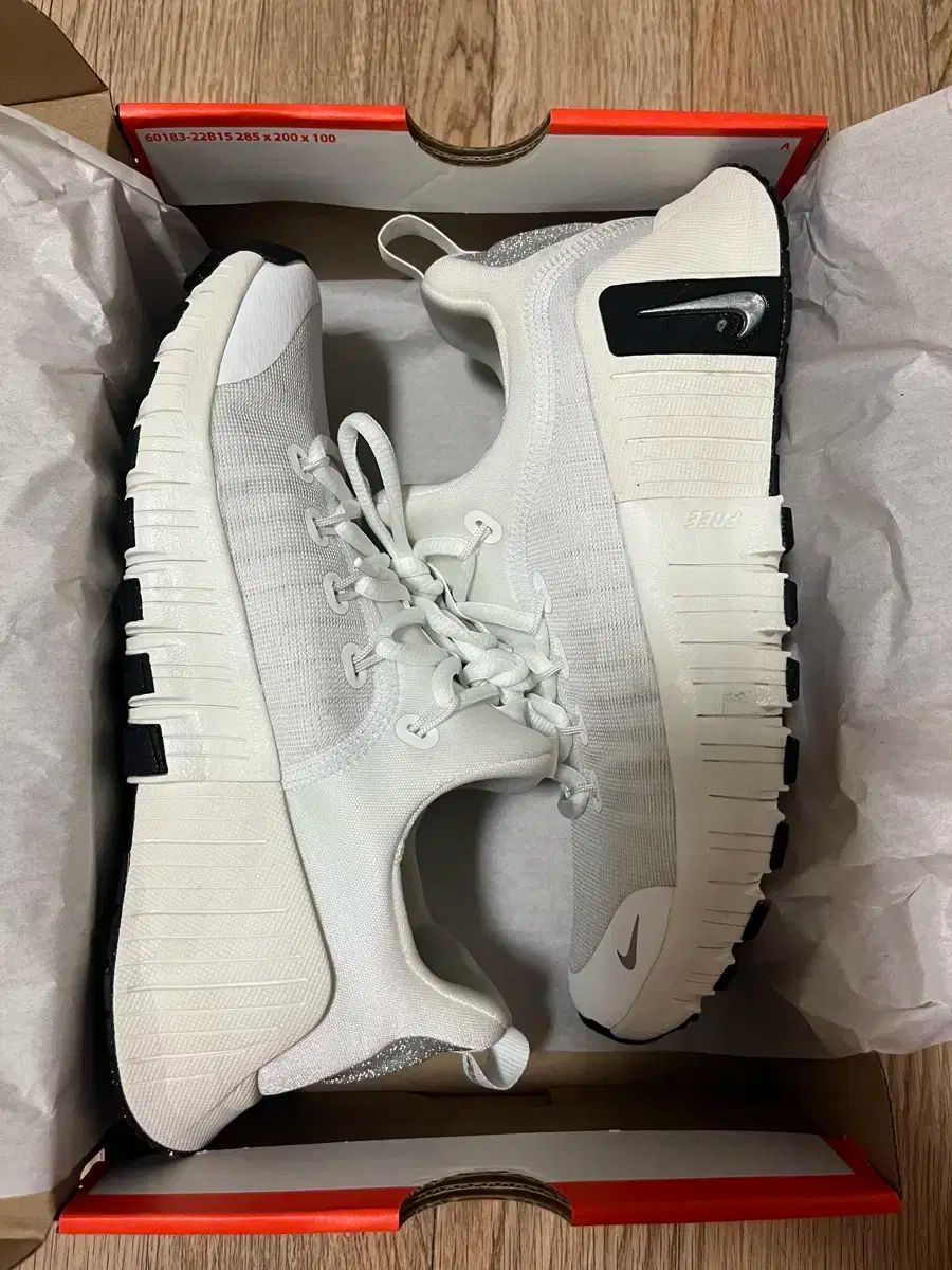 NIKE ナイキ フリー メトコン 6 235