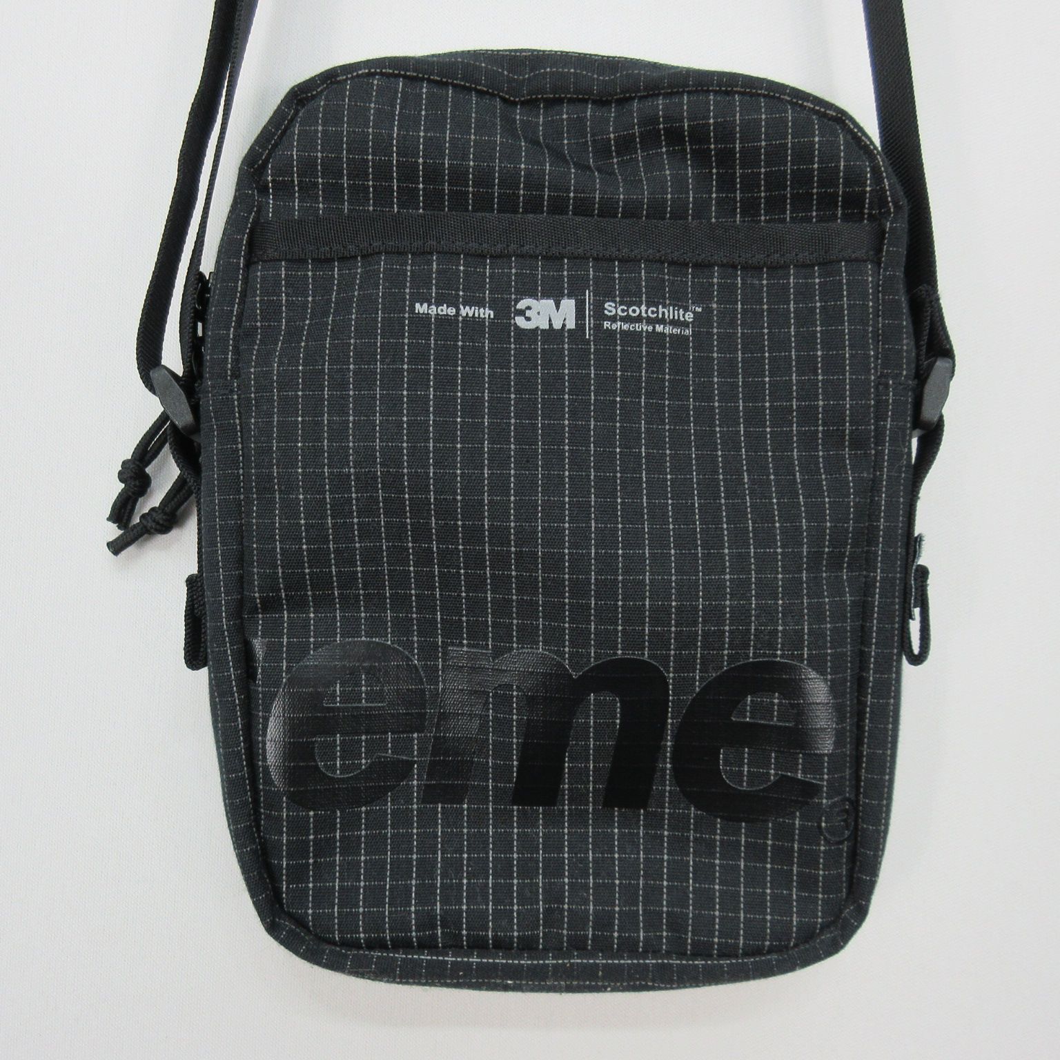 24SS Supreme SHOULDER BAGシュプリームショルダーバック1.5L 24SS Supreme SHOULDER BAGシュプリームショルダーバック1.5L