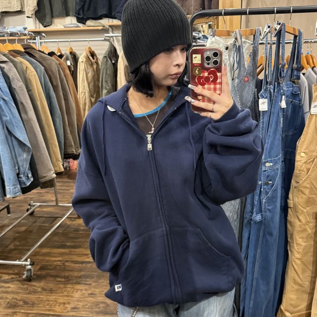 ジップパーカー