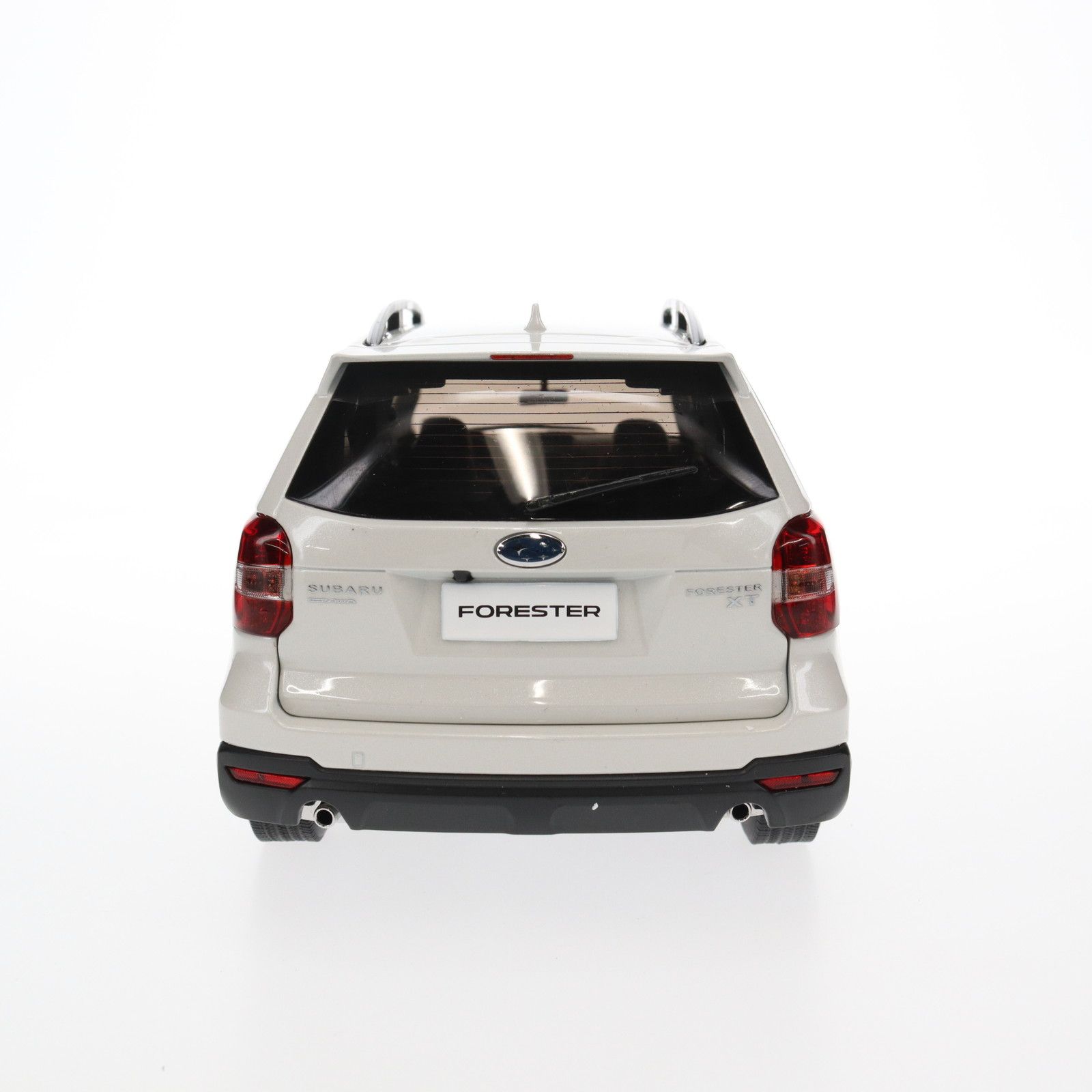 SUBARU特注 1/18 スバル フォレスター XT(ホワイト) 2015 完成品