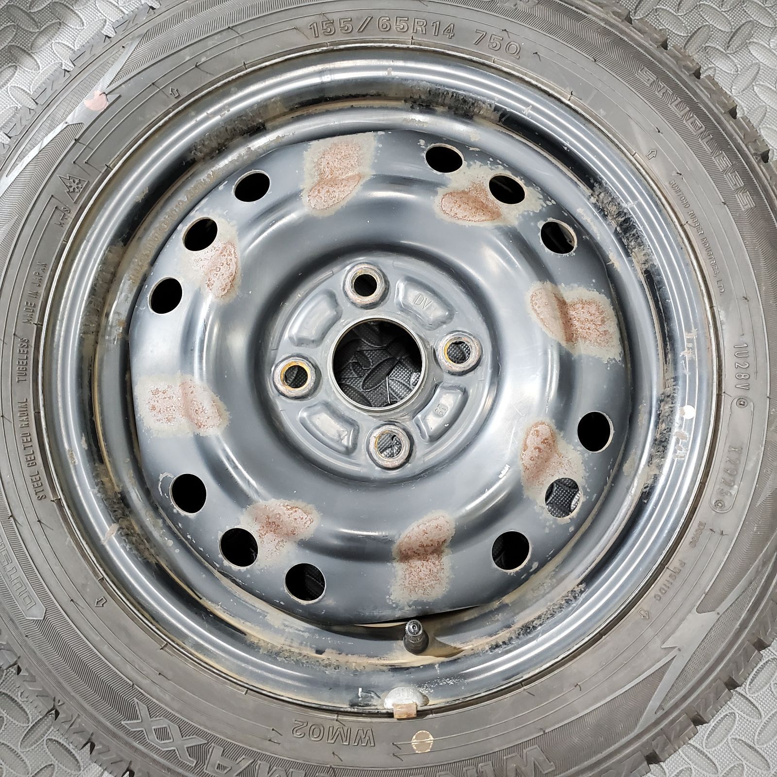 夢を追いかけて 23年製 155 65R14 ダンロップ ウィンターマックスWM02 ダイハツ タント ムーヴ ミラ スタッドレスタイヤ 1098R