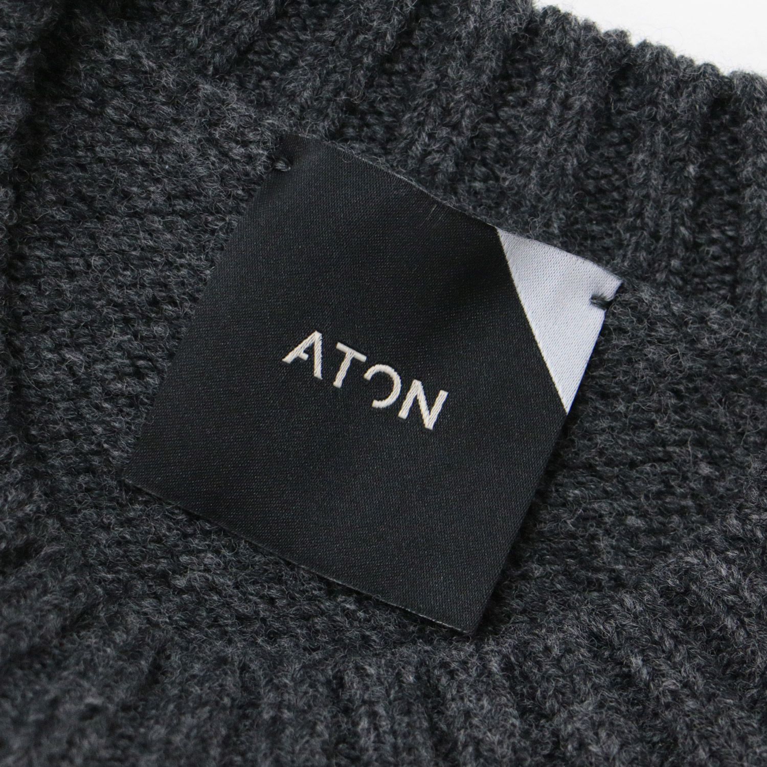 美品 ATON エイトン ニット ウール セーター プルオーバー 22秋冬 ダークグレー 灰色 02 M ユニセックス メンズライク きれいめカジュアル