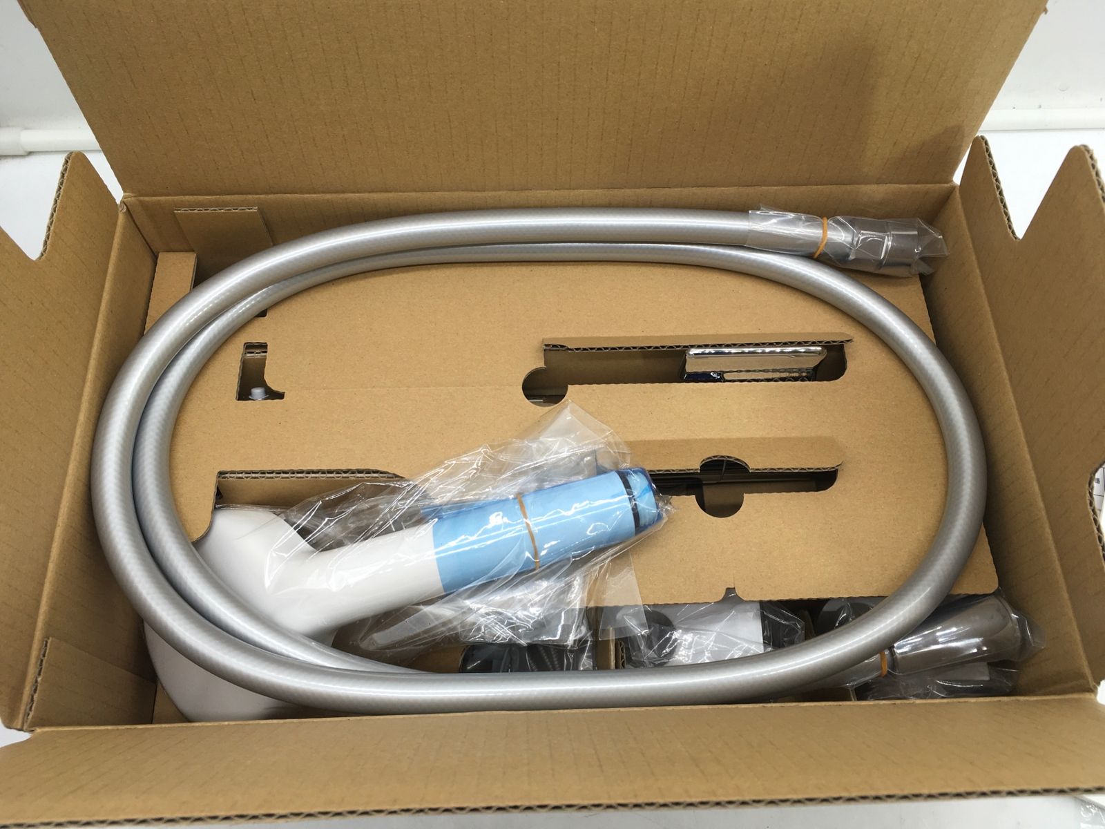 壁付サーモスタット混合栓 TBV03401J1