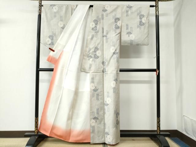 平和屋着物○本場大島紬 白大島 9マルキ 菊花の美 藤絹織物謹製 証紙