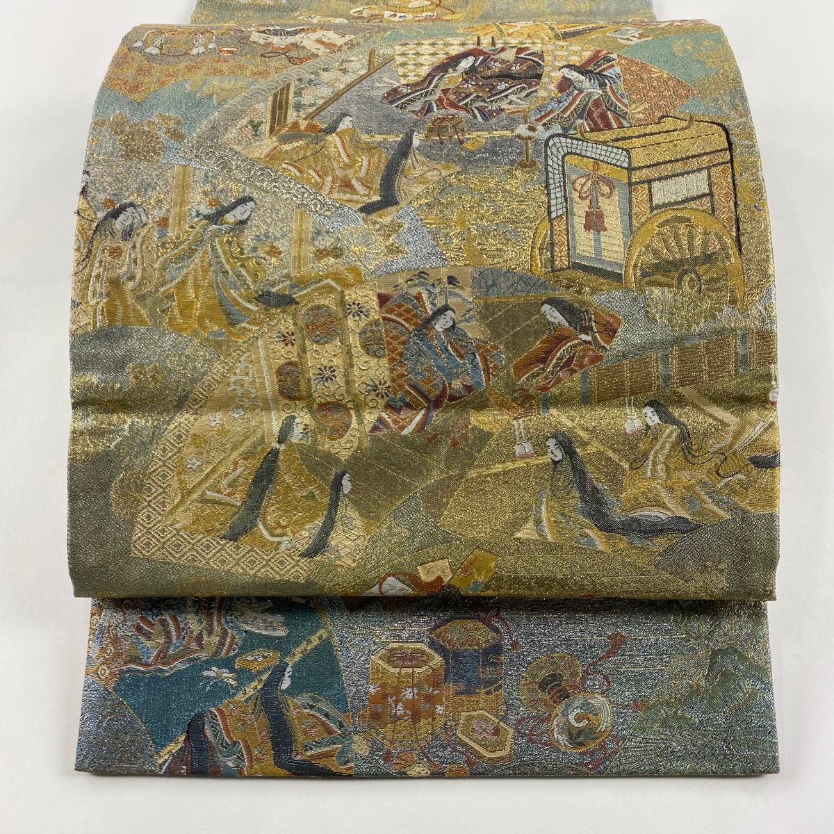 セール中 *ネコチャンとお花のビーズのピアス*【No.333】