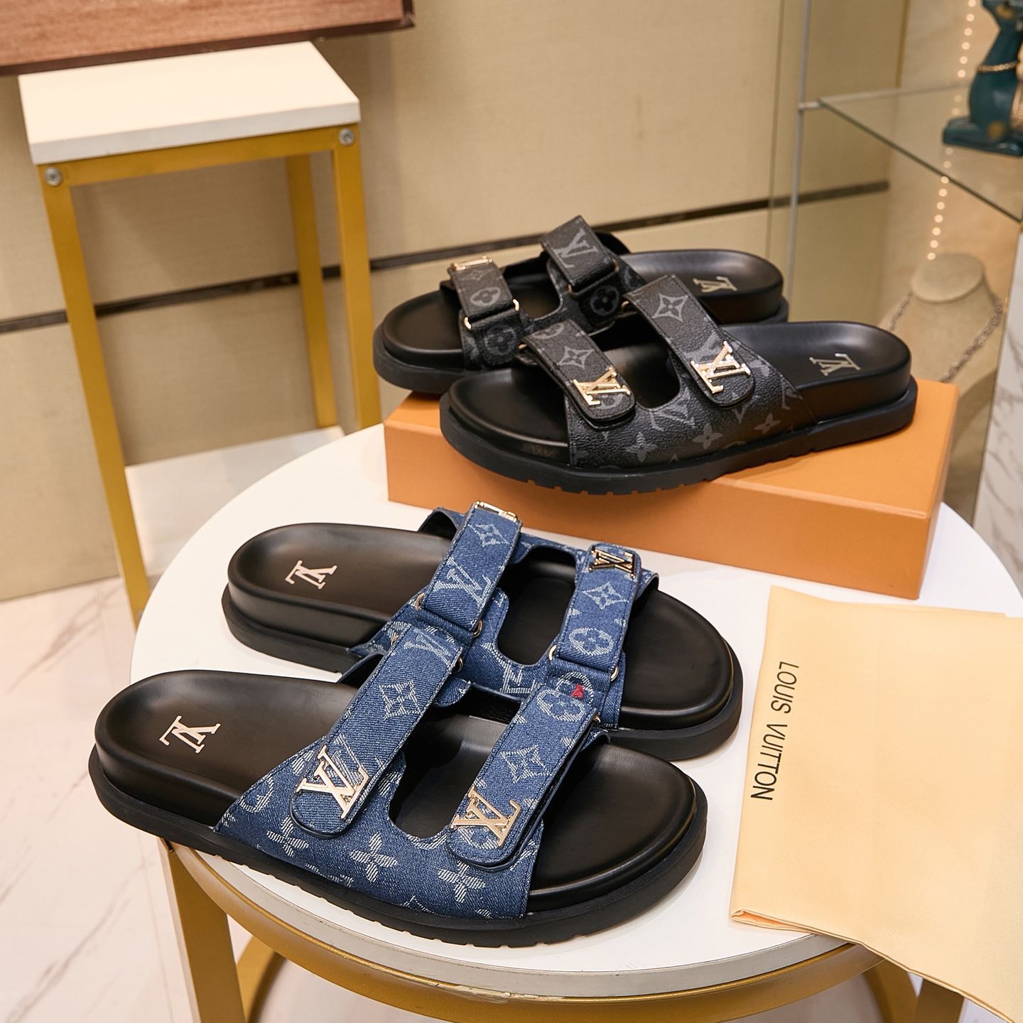【快適な履き心地♪】Louis Vuitton★コンフォートサンダル Louis Vuitton ルイ・ヴィトン サンセット コンフォート